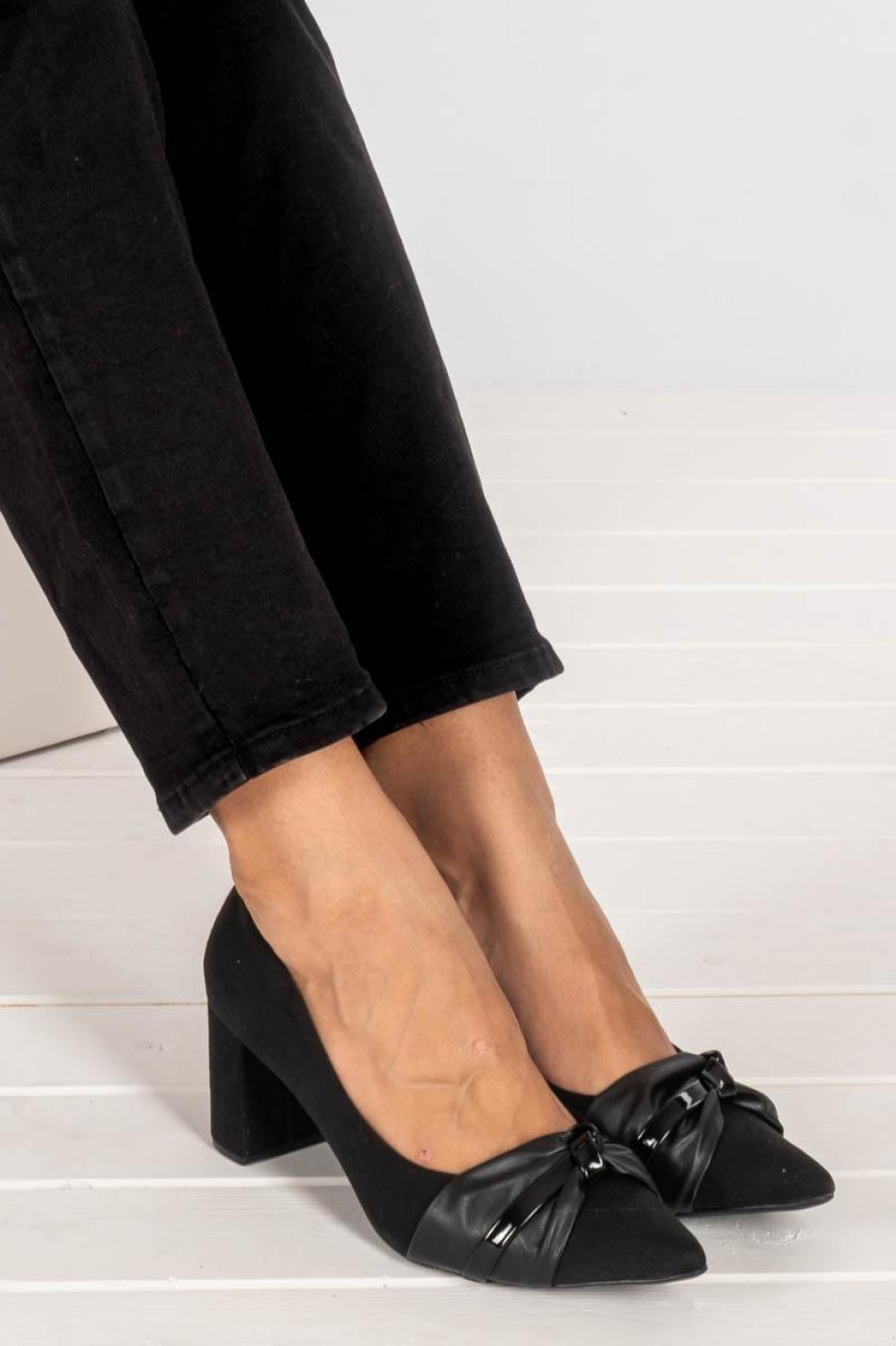 Suede ανατομικές γόβες με διακοσμητικό κόμπο 004.798-23561-SA ΜΑΥΡΟ Suede ανατομικές γόβες με διακοσμητικό κόμπο 004.798-23561-SA ΜΑΥΡΟ