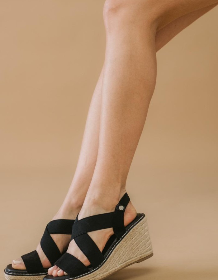 XTI Suede πλατφόρμες με χιαστί λάστιχα 395.142326-C ΜΑΥΡΟ