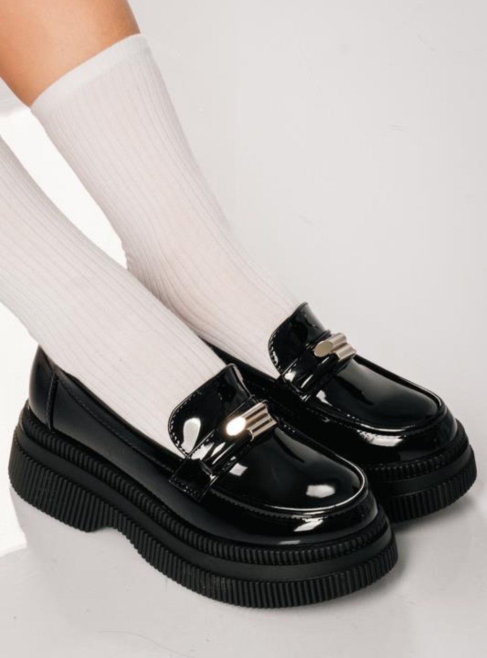 Chunky λουστρίνι loafers με ιδιαίτερη σόλα ΜΑΥΡΟ Chunky λουστρίνι loafers με ιδιαίτερη σόλα ΜΑΥΡΟ