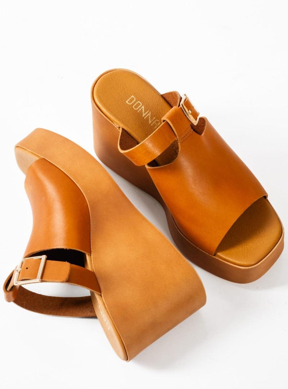 Πλατφόρμα με ιδιαίτερη φάσα ΤΑΜΠΑ Πλατφόρμα με ιδιαίτερη φάσα ΤΑΜΠΑ