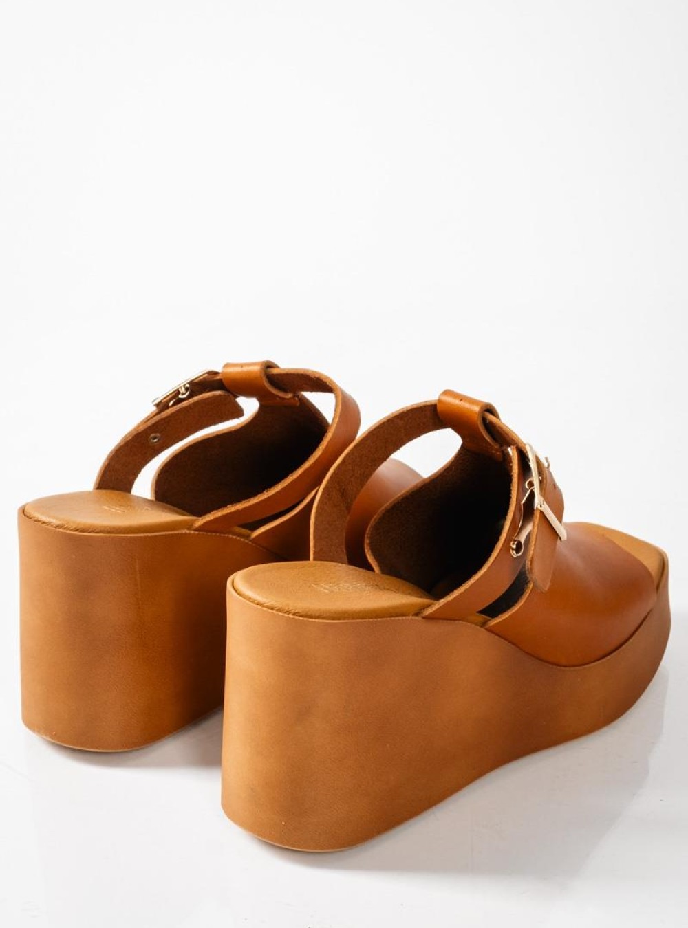 Πλατφόρμα με ιδιαίτερη φάσα ΤΑΜΠΑ Πλατφόρμα με ιδιαίτερη φάσα ΤΑΜΠΑ