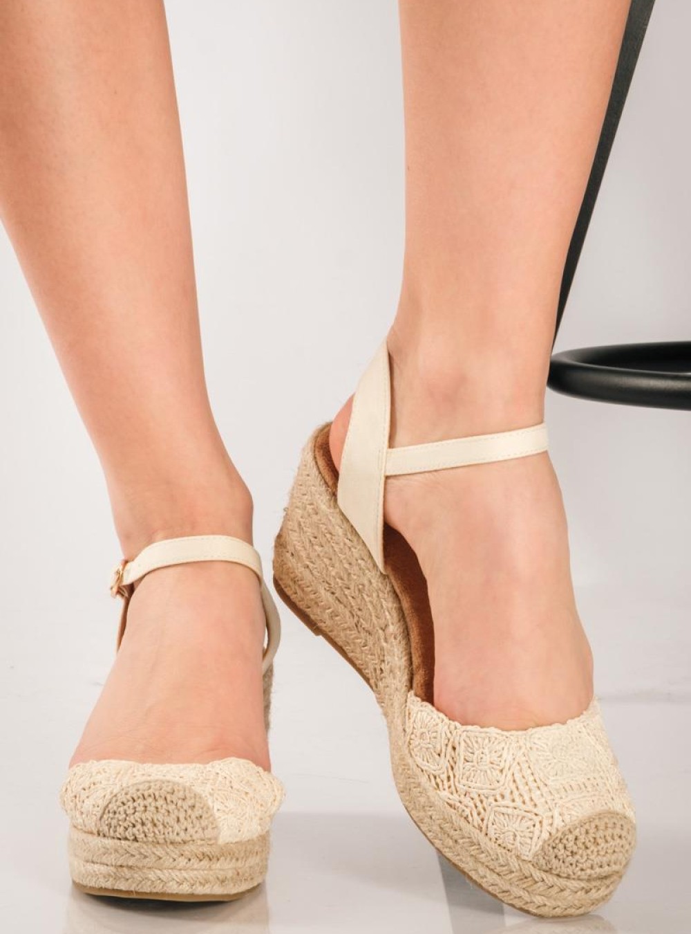 Πλατφόρμες εσπαντρίγιες με πλεκτό σχέδιο ΜΠΕΖ Πλατφόρμες εσπαντρίγιες με πλεκτό σχέδιο ΜΠΕΖ