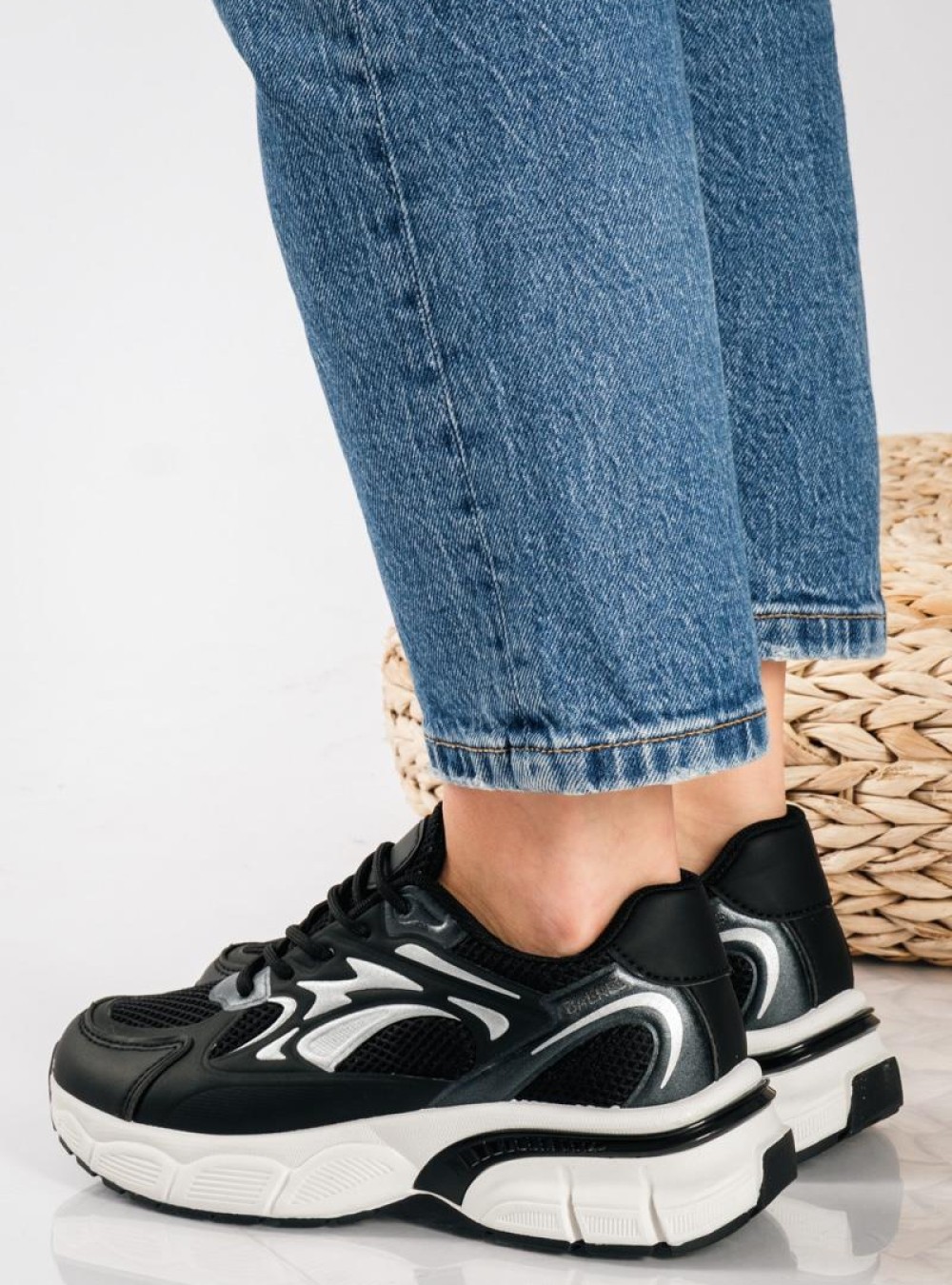 Chunky sneakers σε συνδυασμούς υλικών ΜΑΥΡΟ Chunky sneakers σε συνδυασμούς υλικών ΜΑΥΡΟ