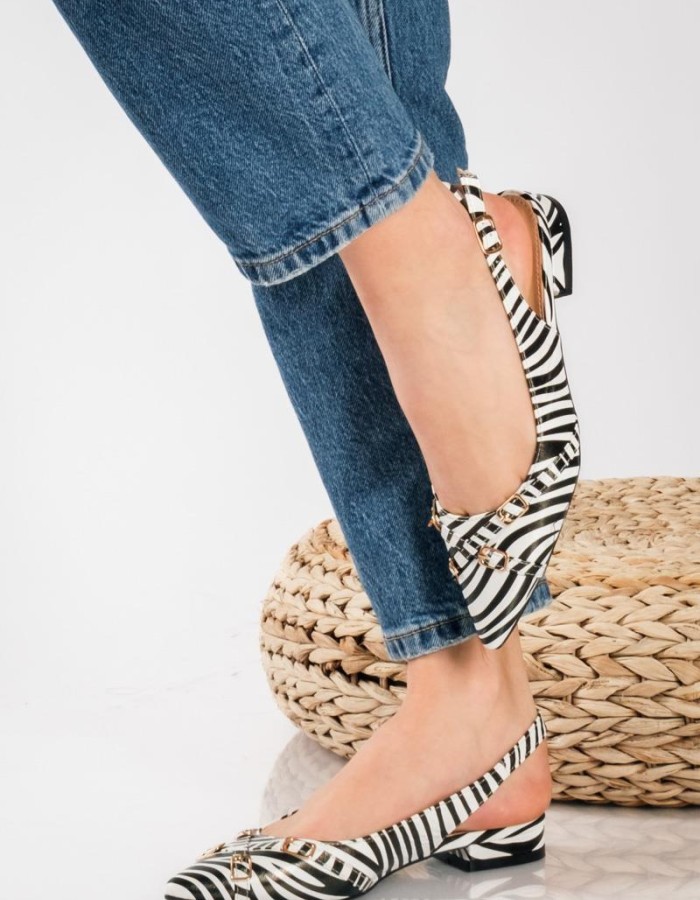 Slingback μυτερές γόβες  ZEBRA