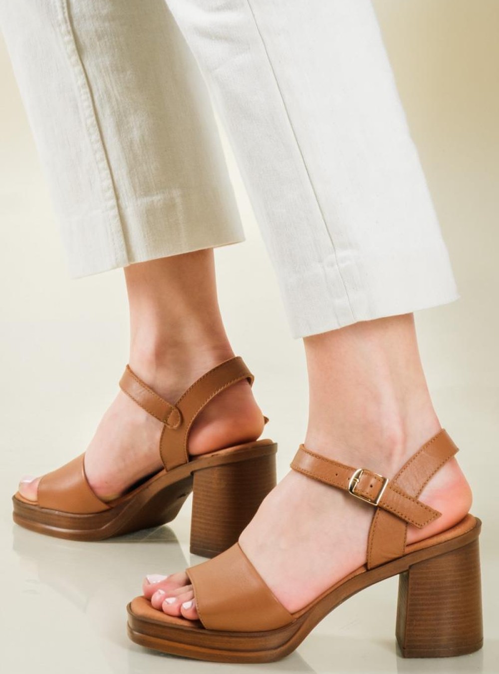 RAGAZZA δερμάτινα πέδιλα με περιμετρικό δέσιμο ΤΑΜΠΑ RAGAZZA δερμάτινα πέδιλα με περιμετρικό δέσιμο ΤΑΜΠΑ