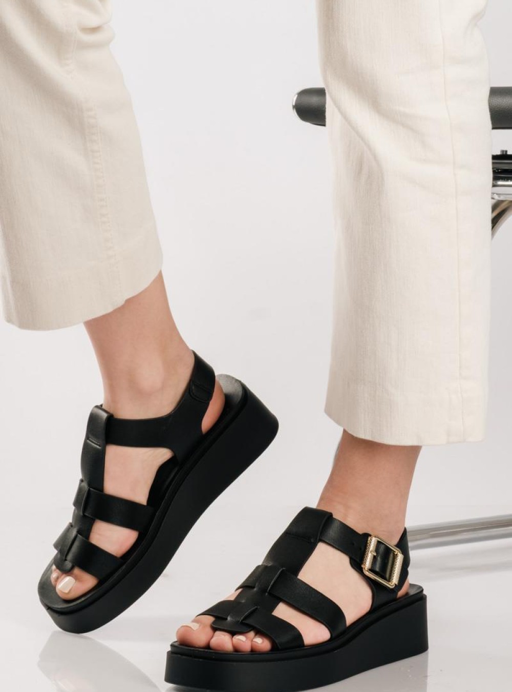 PAREX Γυναικεία flatforms τύπου gladiator ΜΑΥΡΟ PAREX Γυναικεία flatforms τύπου gladiator ΜΑΥΡΟ