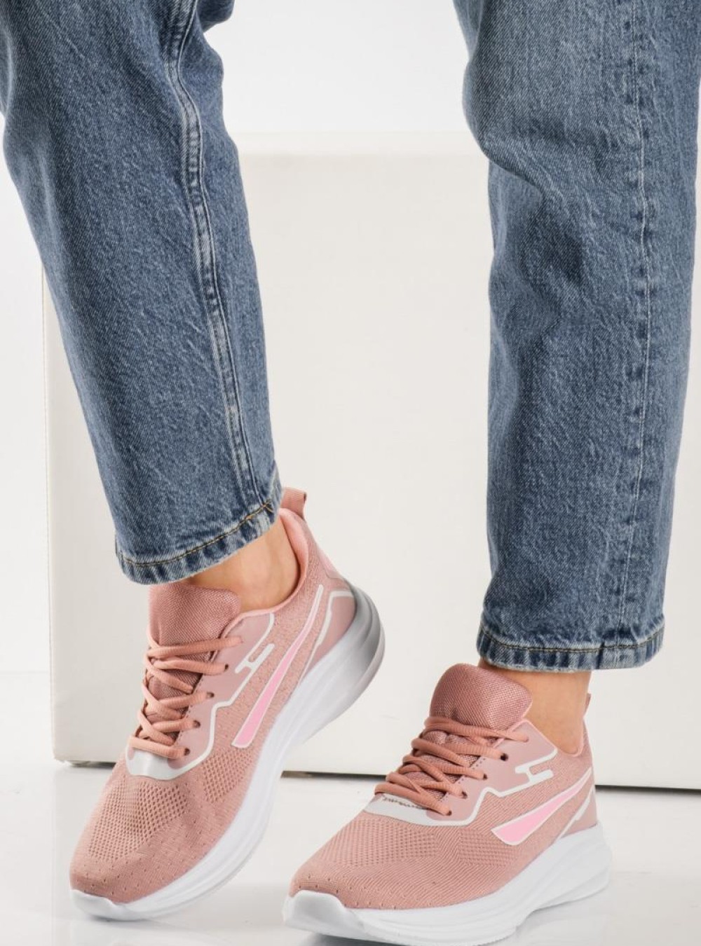 Υφασμάτινα running sneakers ΡΟΖ Υφασμάτινα running sneakers ΡΟΖ