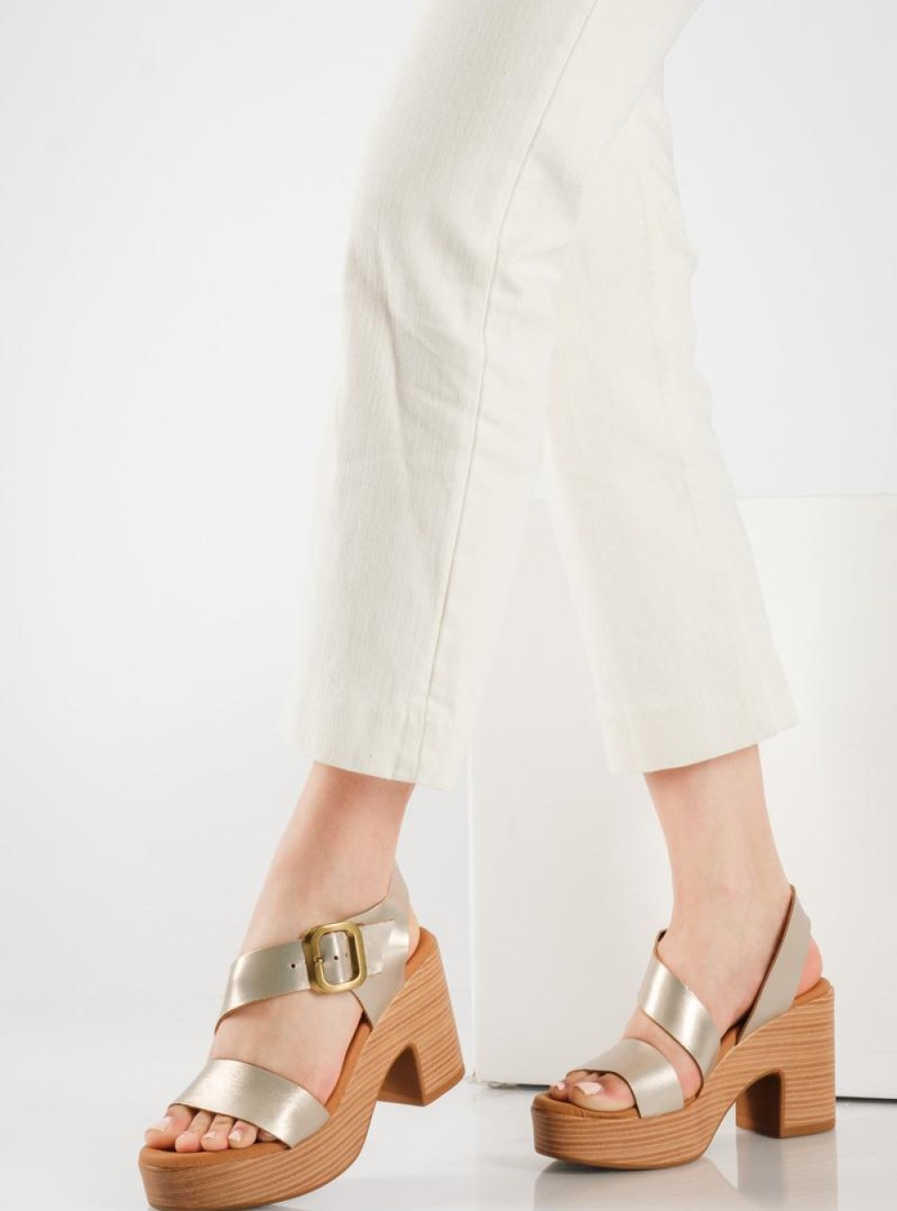 RAGAZZA Δερμάτινο πέδιλο με χιαστί λουρί ΑΜΜΟΥ RAGAZZA Δερμάτινο πέδιλο με χιαστί λουρί ΑΜΜΟΥ