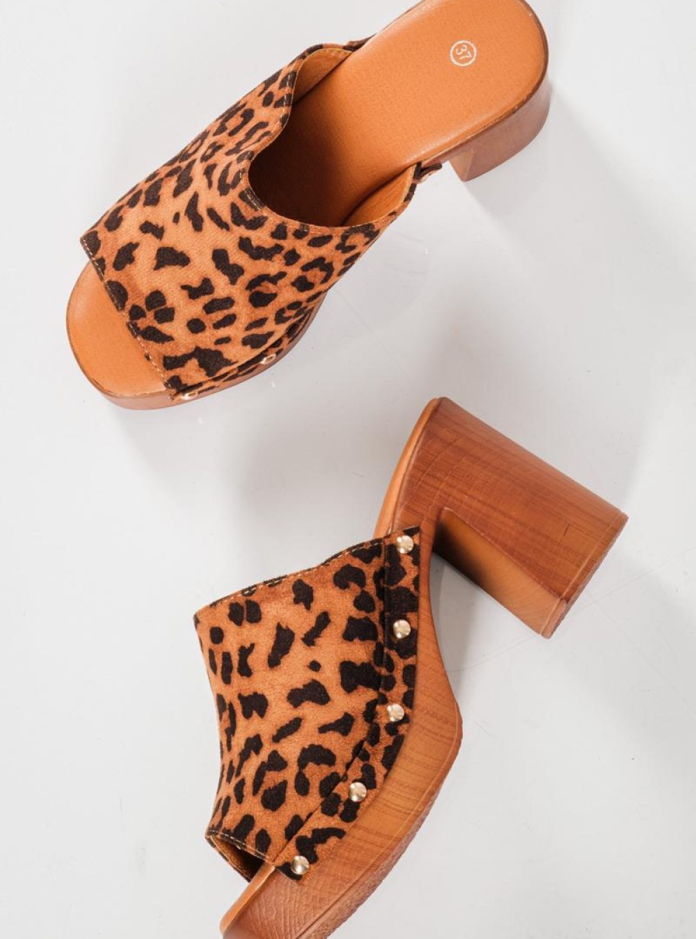 Clogs τσόκαρα με suede φάσα ΛΕΟΠΑΡ Clogs τσόκαρα με suede φάσα ΛΕΟΠΑΡ