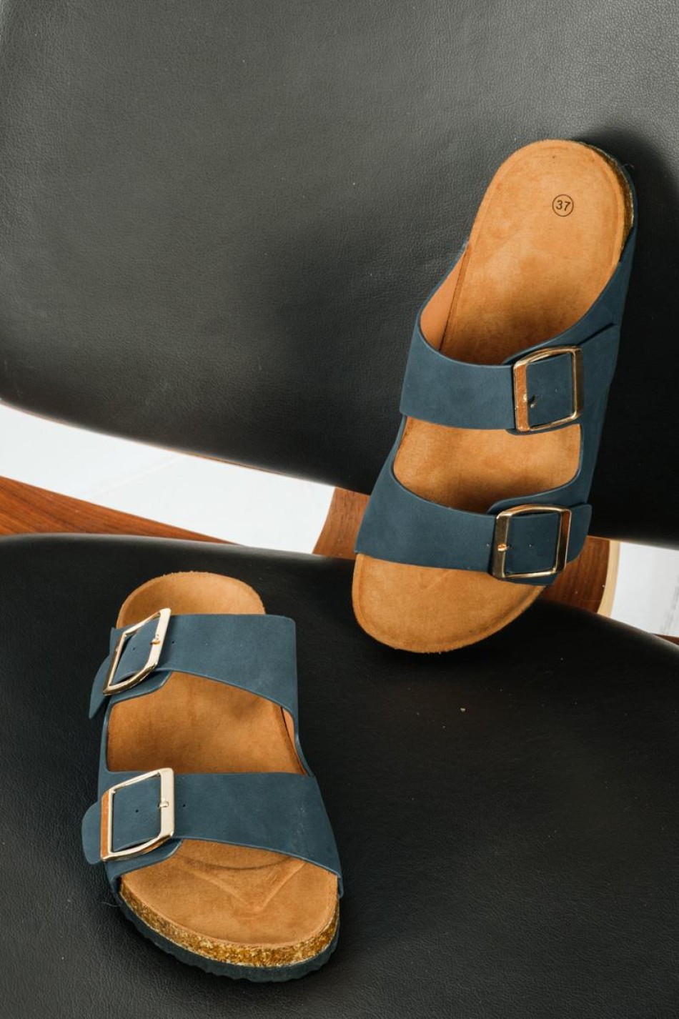 Fussbett flatform πέδιλα με ρυθμιζόμενες φάσες ΜΠΛΕ Fussbett flatform πέδιλα με ρυθμιζόμενες φάσες ΜΠΛΕ