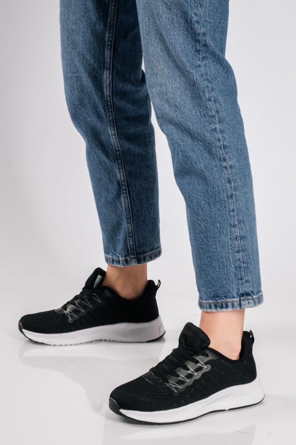 Γυναικείο υφασμάτινο running sneaker ΜΑΥΡΟ Γυναικείο υφασμάτινο running sneaker ΜΑΥΡΟ