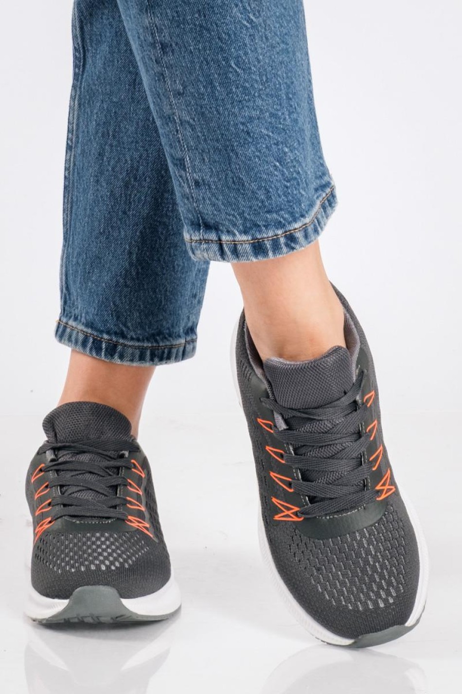 Γυναικείο υφασμάτινο running sneaker ΓΚΡΙ Γυναικείο υφασμάτινο running sneaker ΓΚΡΙ