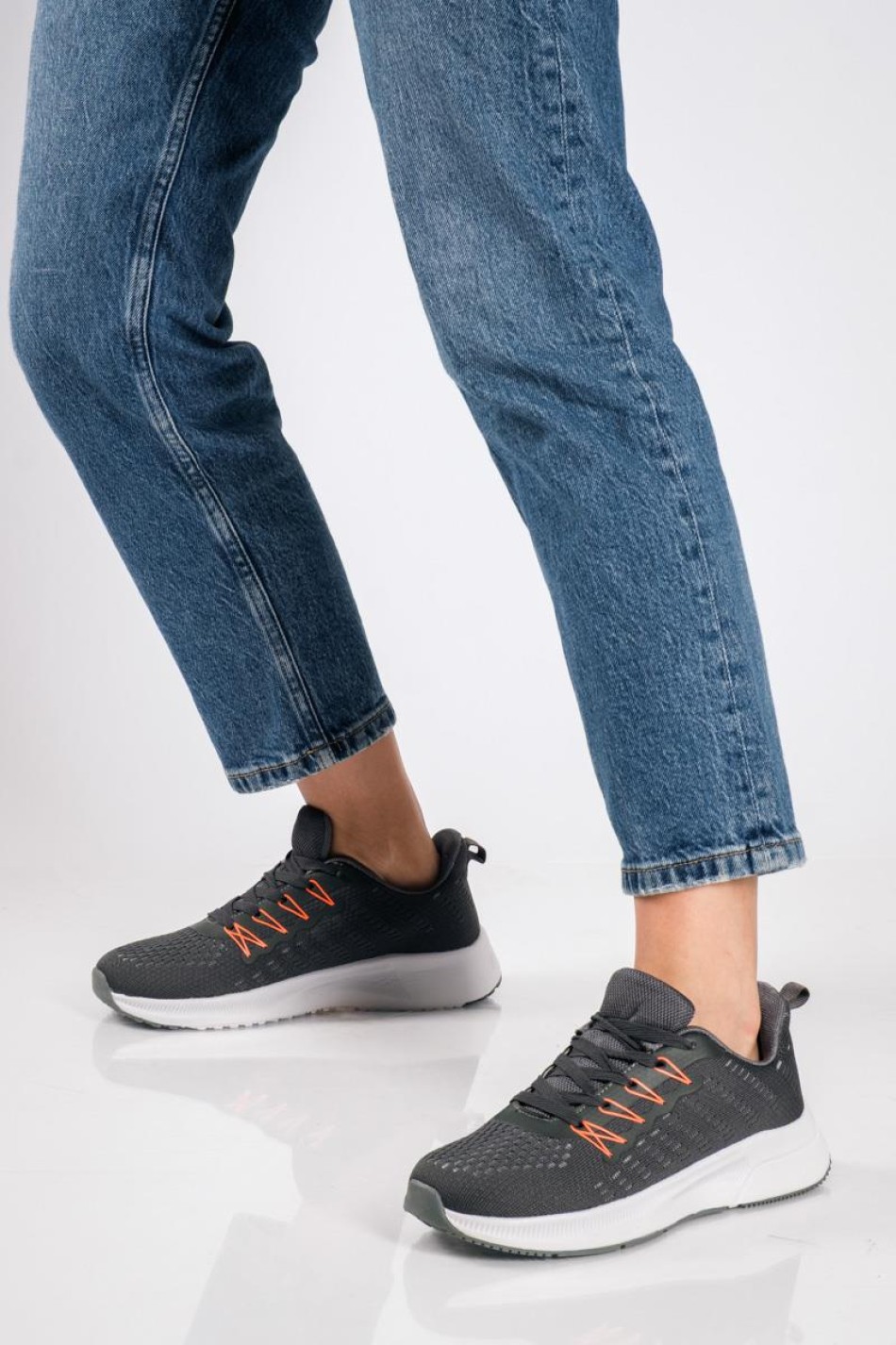 Γυναικείο υφασμάτινο running sneaker ΓΚΡΙ Γυναικείο υφασμάτινο running sneaker ΓΚΡΙ