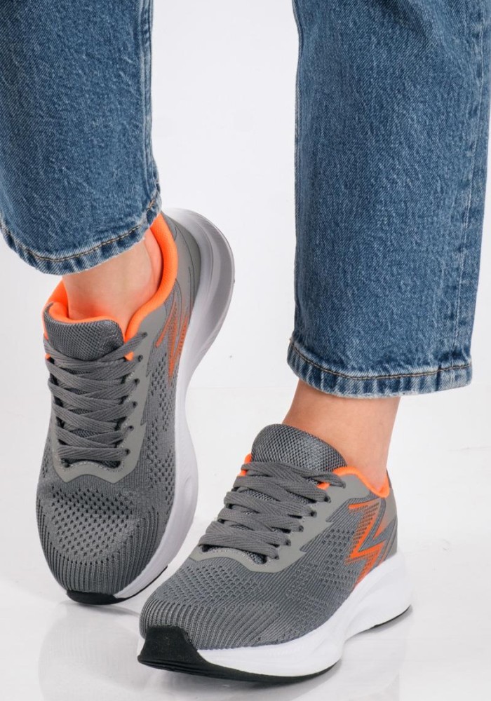 Γυναικεία υφασμάτινα running sneaker ΓΚΡΙ