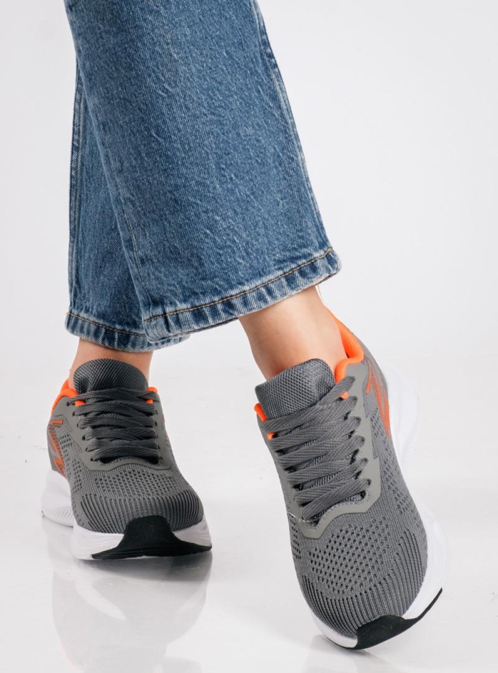 Γυναικεία υφασμάτινα running sneaker ΓΚΡΙ Γυναικεία υφασμάτινα running sneaker ΓΚΡΙ