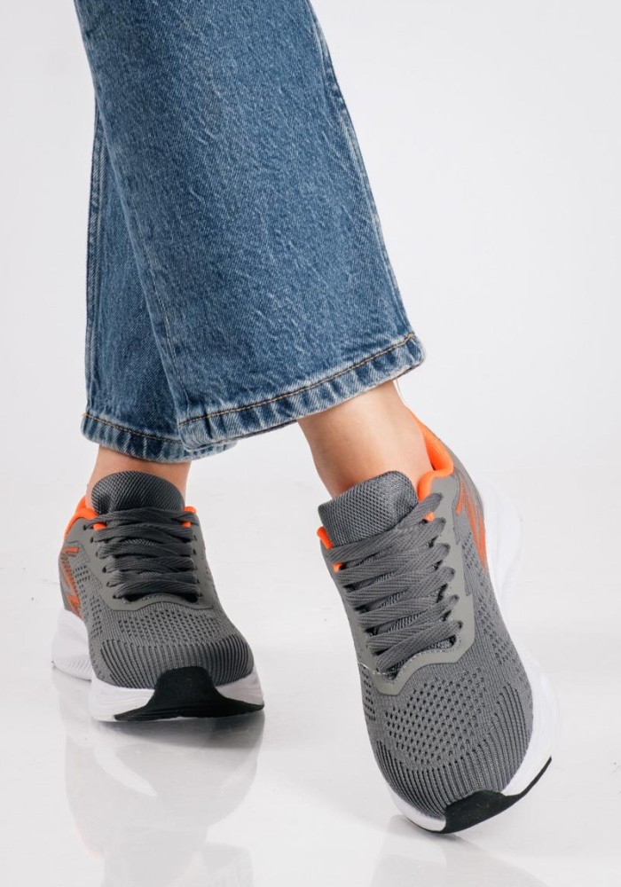 Γυναικεία υφασμάτινα running sneaker ΓΚΡΙ