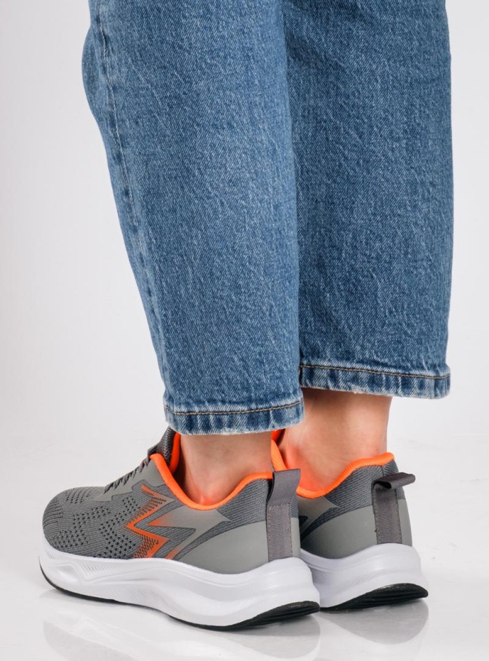 Γυναικεία υφασμάτινα running sneaker ΓΚΡΙ Γυναικεία υφασμάτινα running sneaker ΓΚΡΙ