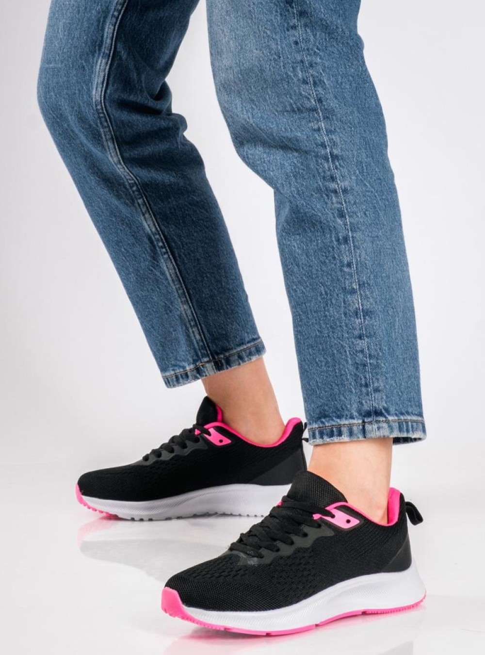 Γυναικεία υφασμάτινα running sneaker ΜΑΥΡΟ Γυναικεία υφασμάτινα running sneaker ΜΑΥΡΟ