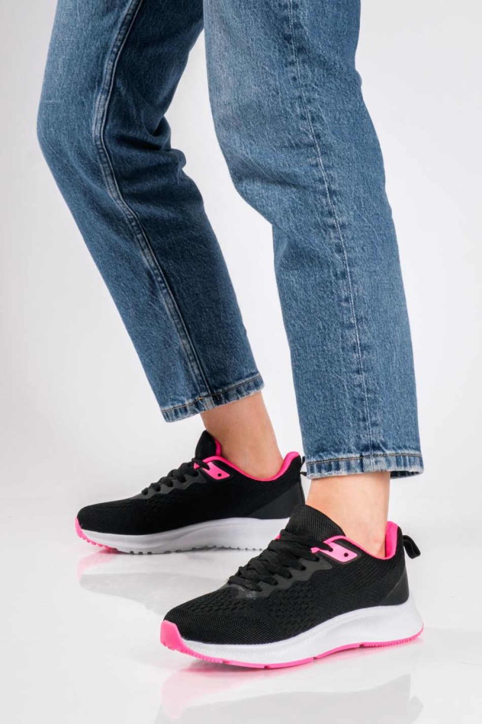 Γυναικεία υφασμάτινα running sneaker ΜΑΥΡΟ Γυναικεία υφασμάτινα running sneaker ΜΑΥΡΟ