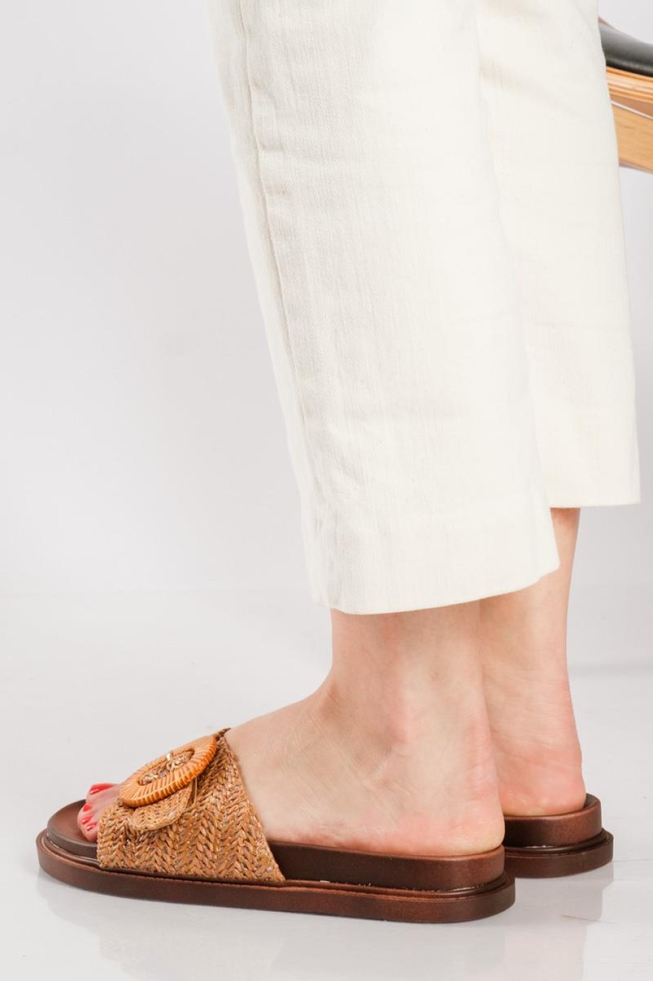Flatforms με ψάθινη φάσα και αγκράφα ΤΑΜΠΑ Flatforms με ψάθινη φάσα και αγκράφα ΤΑΜΠΑ