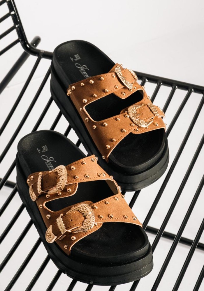 Suede flatforms με φάσα με τρουκς ΚΑΦΕ