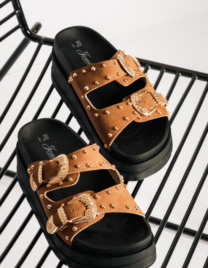 Suede flatforms με φάσα με τρουκς ΚΑΦΕ