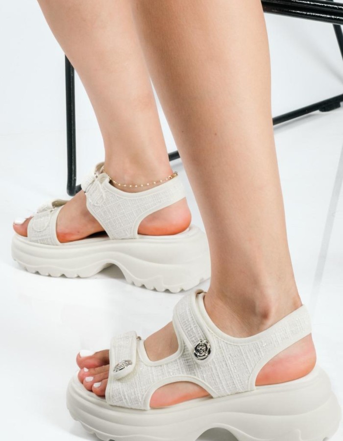 Flatforms με sporty σόλα και κούμπωμα velcro ΜΠΕΖ