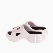 Γυναικείες σαγιονάρες με tracksole και τύπωμα ΑΣΠΡΟ