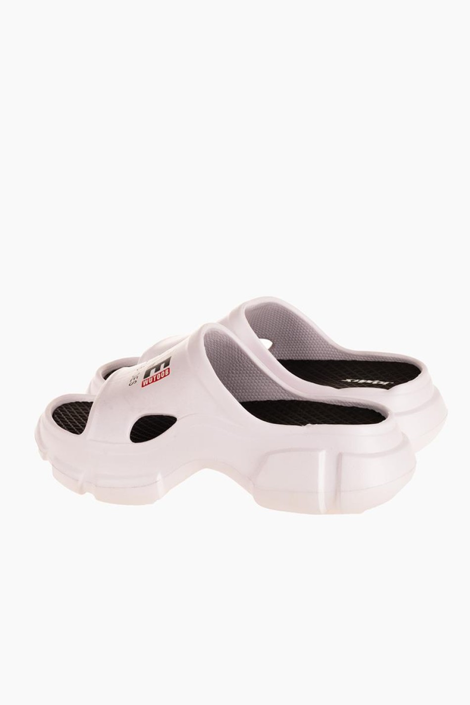 Γυναικείες σαγιονάρες με tracksole και τύπωμα ΑΣΠΡΟ