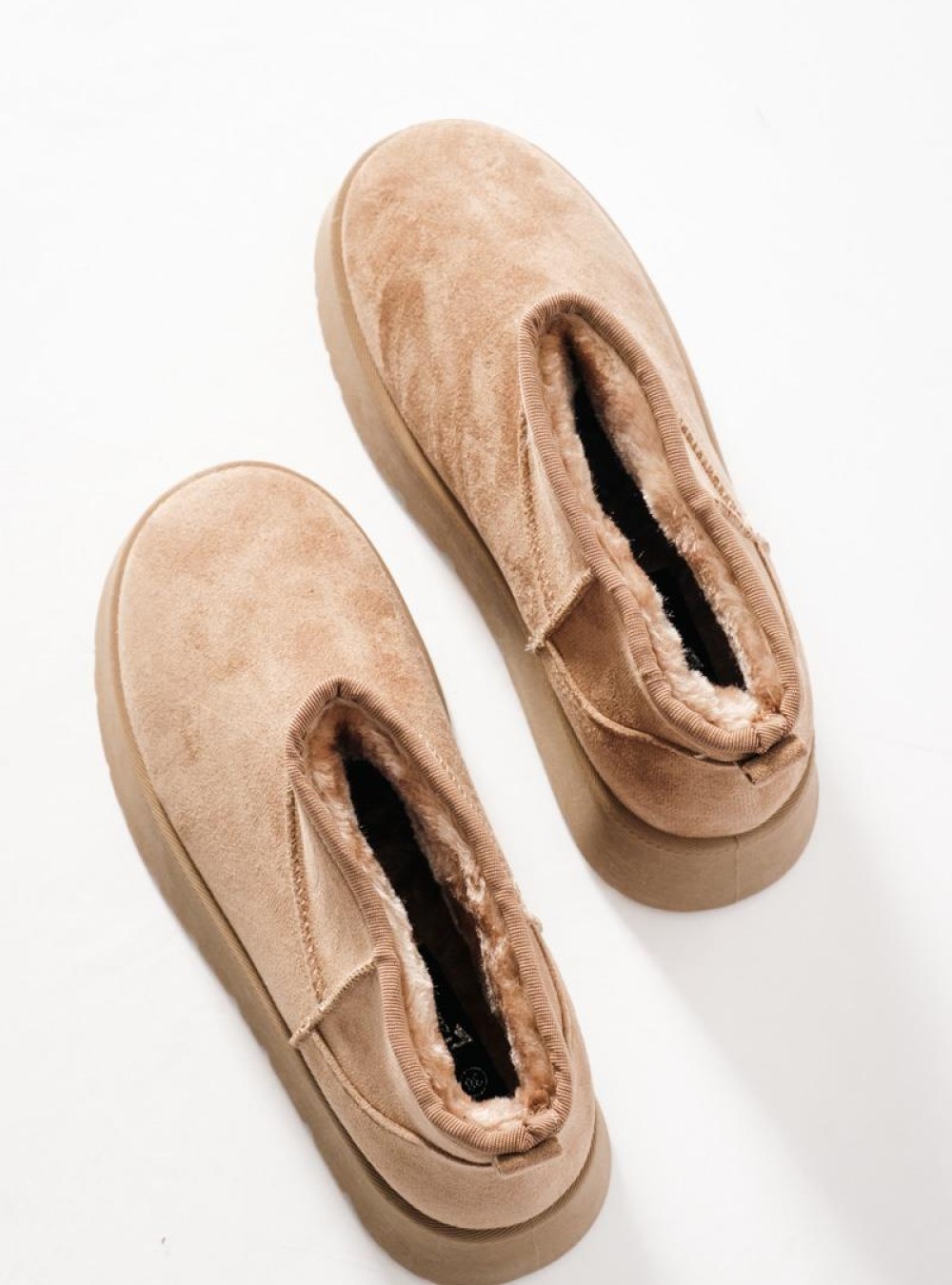 ZAK Γυναικεία μποτάκια suede με εσωτερική γούνα ΜΠΕΖ ZAK Γυναικεία μποτάκια suede με εσωτερική γούνα ΜΠΕΖ