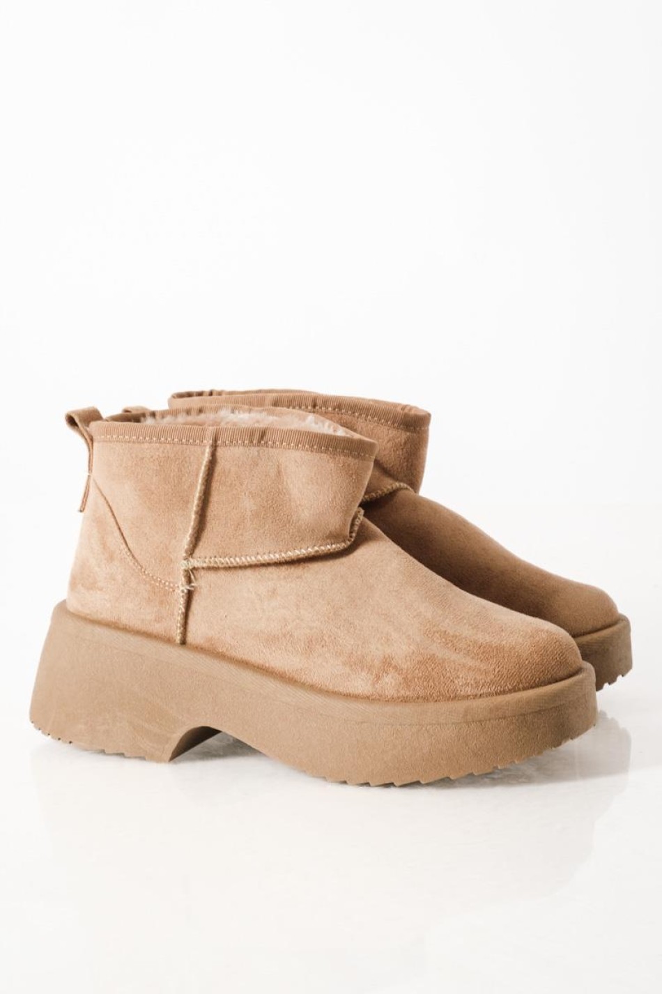 Γυναικεία μποτάκια suede με γούνα και chunky σόλα ΜΠΕΖ