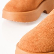 Suede Γυναικεία μποτάκια με γούνα και εσωτερικό φερμουά ΤΑΜΠΑ