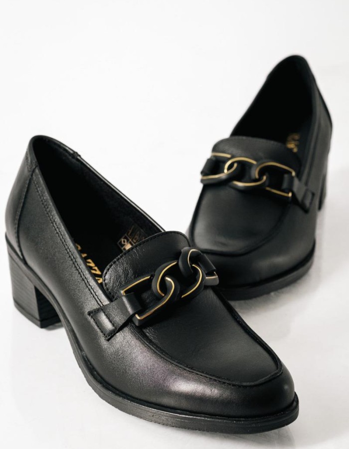 RAGAZZA Δερμάτινο loafer με διακριτική αλυσίδα ΜΑΥΡΟ