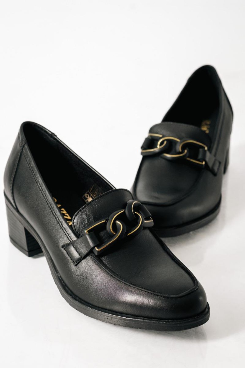 RAGAZZA Δερμάτινο loafer με διακριτική αλυσίδα ΜΑΥΡΟ