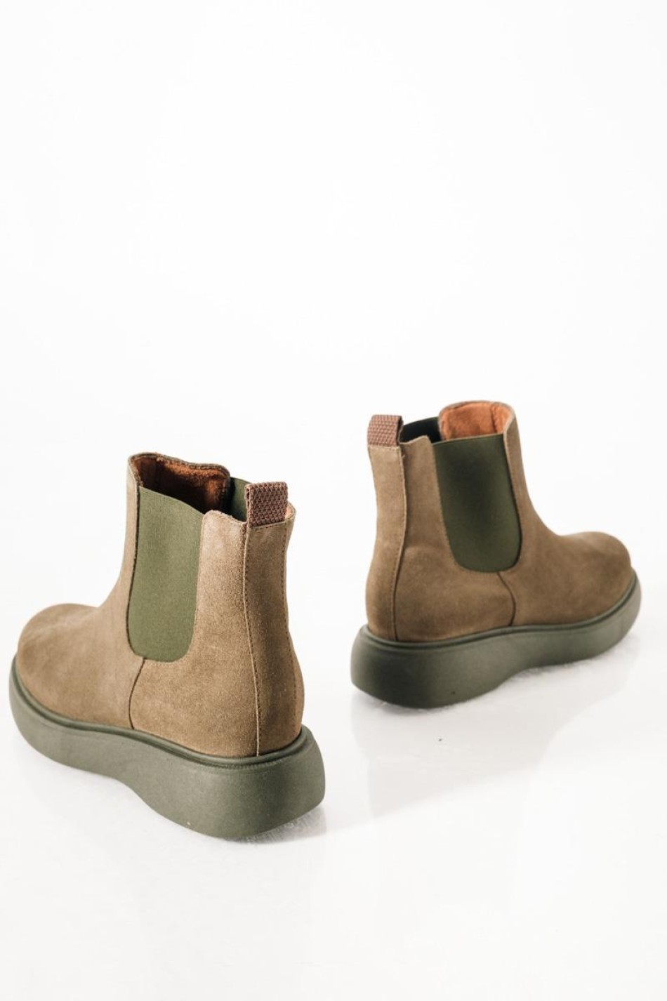Ragazza suede δερμάτινα μποτάκια με ιδιαίτερη σόλα ΛΑΔΙ