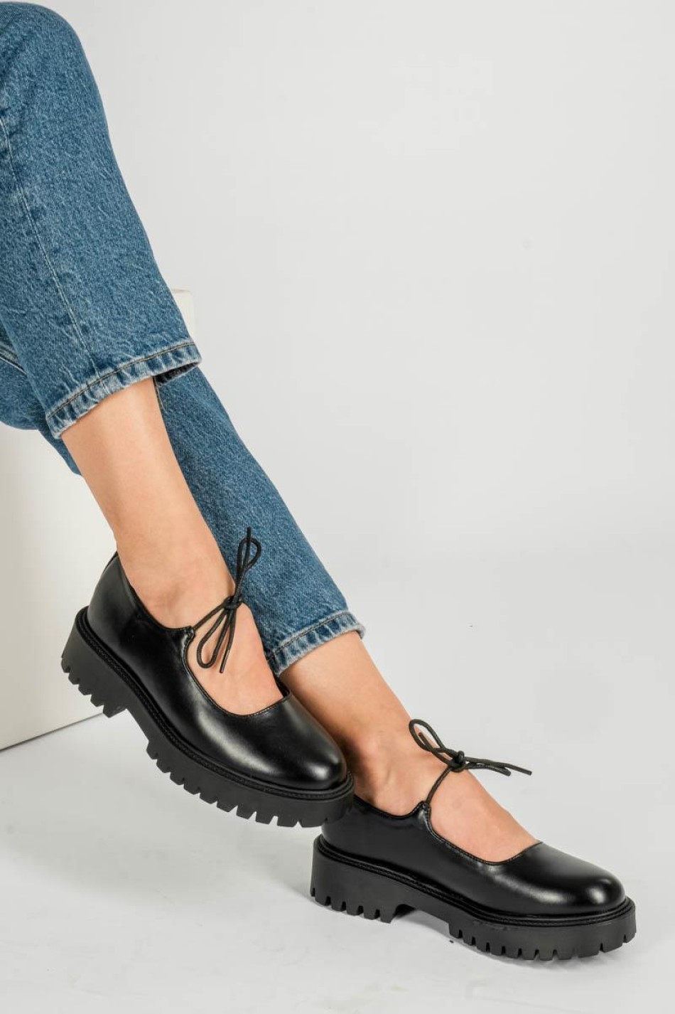 Casual chunky loafers με κορδόνι 396.H9028-L ΜΑΥΡΟ