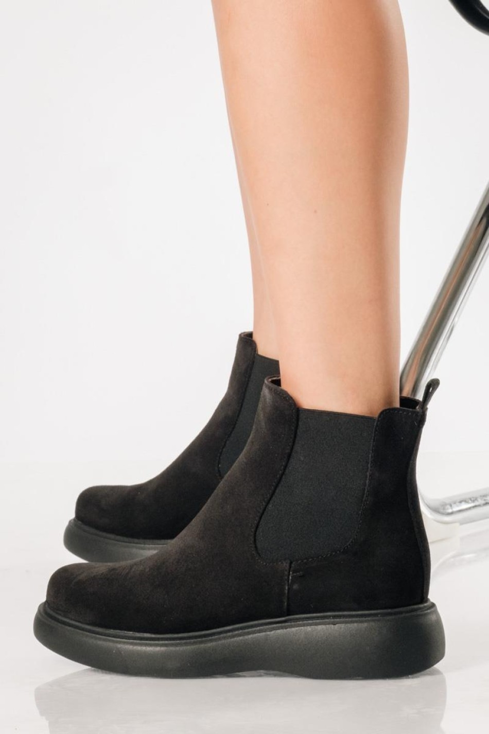 Ragazza suede δερμάτινα μποτάκια με ιδιαίτερη σόλα ΜΑΥΡΟ