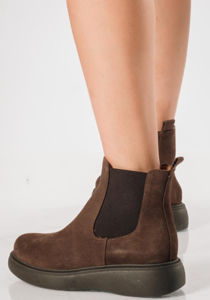 Ragazza suede δερμάτινα μποτάκια με ιδιαίτερη σόλα ΚΑΦΕ