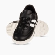 Sneakers για αγόρια με velcro και διπλή ρίγα στο πλάι ΜΑΥΡΟ Sneakers για αγόρια με velcro και διπλή ρίγα στο πλάι ΜΑΥΡΟ