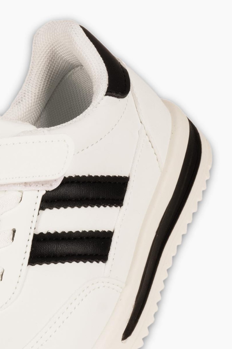 Sneakers για αγόρι με velcro και ελαστικά κορδόνια ΑΣΠΡΟ/ΜΑΥΡΟ Sneakers για αγόρι με velcro και ελαστικά κορδόνια ΑΣΠΡΟ/ΜΑΥΡΟ