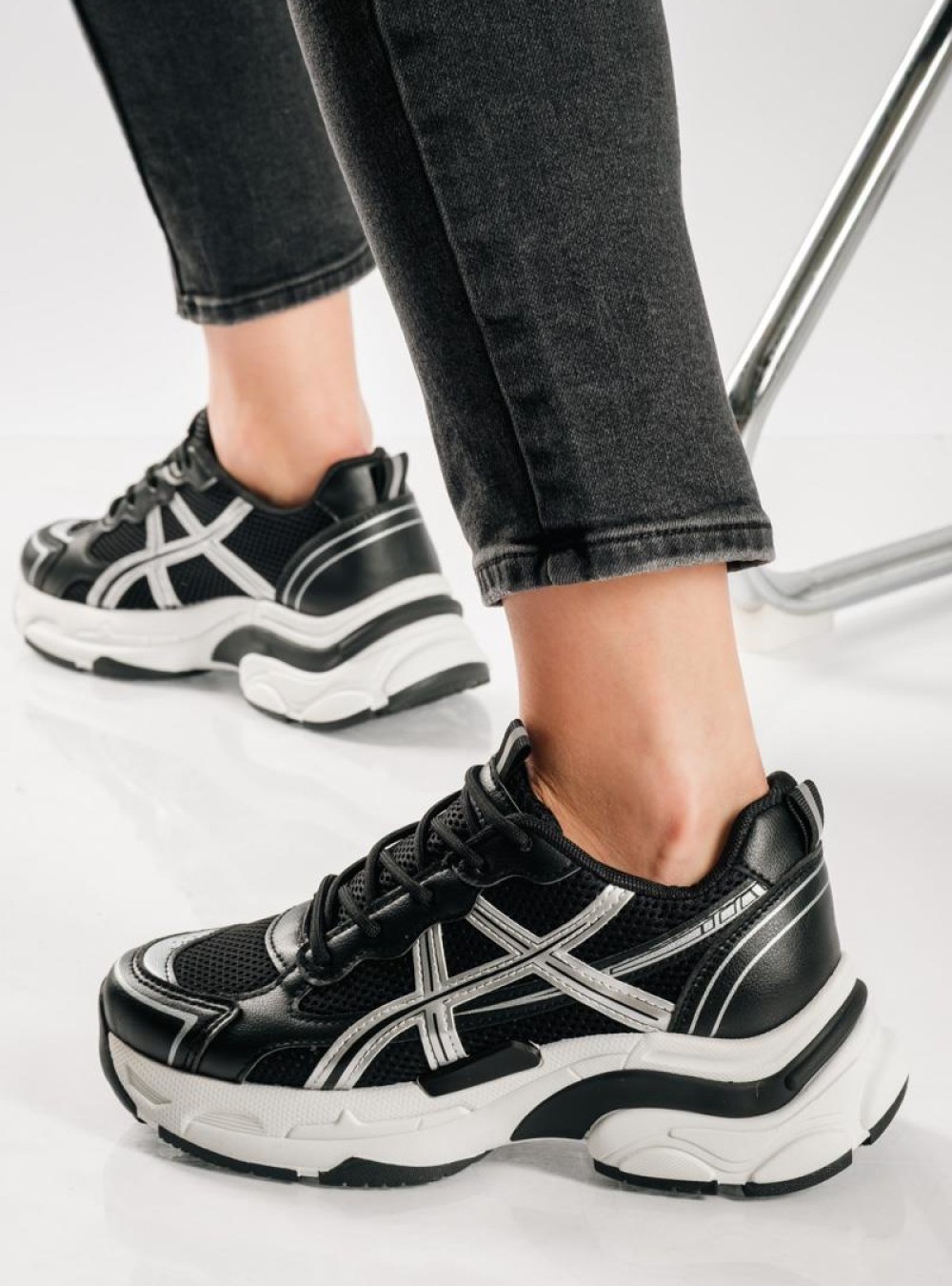 Chunky sneakers σε συνδυασμό χρωμάτων ΜΑΥΡΟ Chunky sneakers σε συνδυασμό χρωμάτων ΜΑΥΡΟ