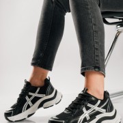Chunky sneakers σε συνδυασμό χρωμάτων ΜΑΥΡΟ Chunky sneakers σε συνδυασμό χρωμάτων ΜΑΥΡΟ