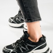 Chunky sneakers με διχρωμία στη σόλα ΜΑΥΡΟ Chunky sneakers με διχρωμία στη σόλα ΜΑΥΡΟ