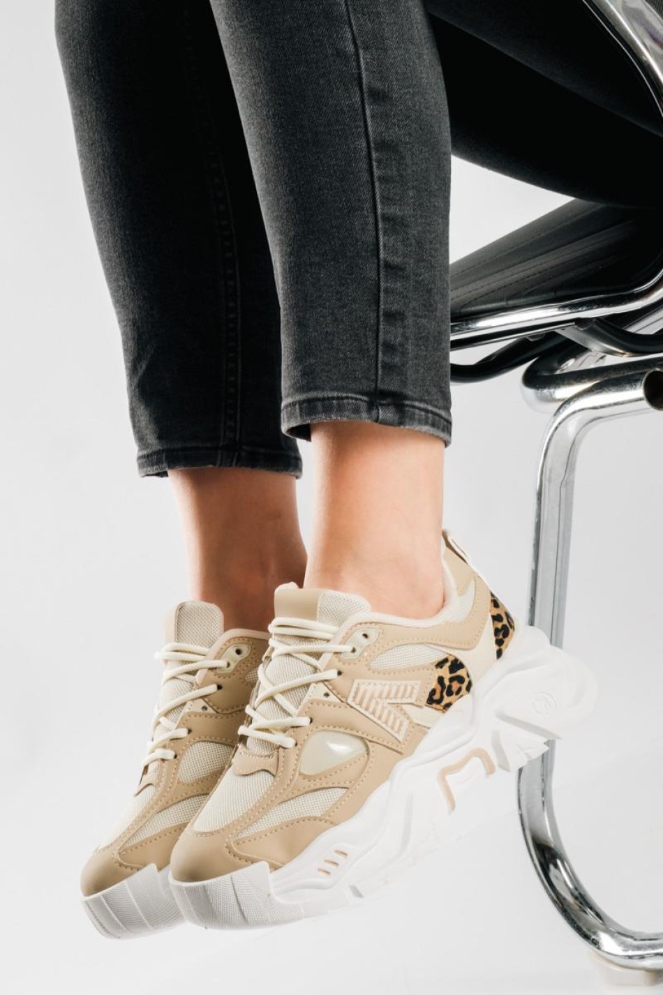 Chunky sneakers με συνδυασμό υλικών και λεοπάρ λεπτομέρεια ΠΟΥΡΟ