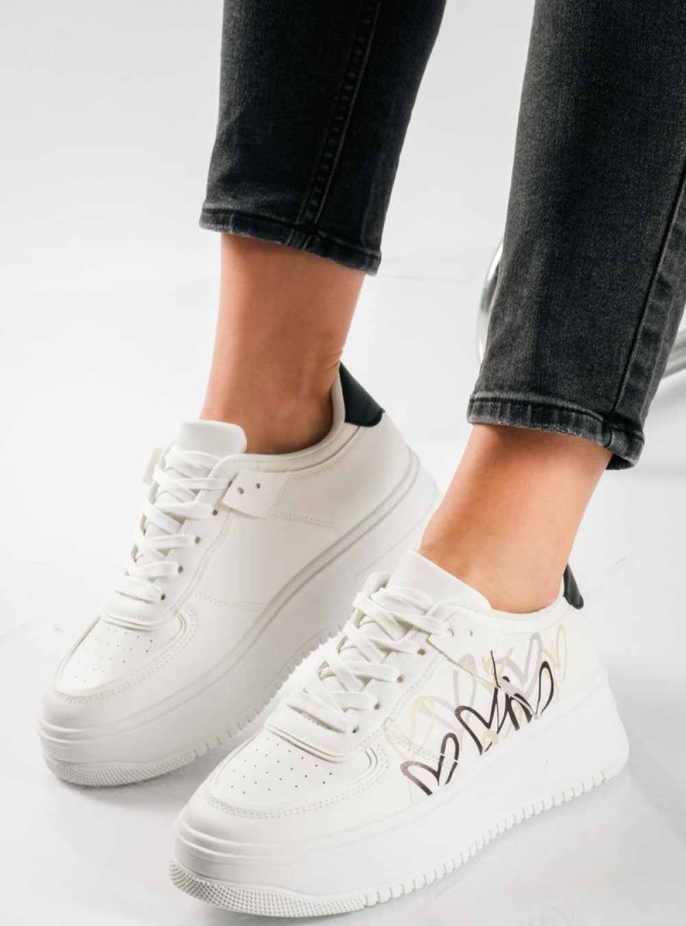 Double-sole sneakers με σχέδιο καρδούλες ΑΣΠΡΟ/ΜΑΥΡΟ Double-sole sneakers με σχέδιο καρδούλες ΑΣΠΡΟ/ΜΑΥΡΟ