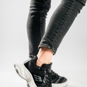 Chunky sneakers με διακριτικές λάμψεις και σχέδια ΜΑΥΡΟ Chunky sneakers με διακριτικές λάμψεις και σχέδια ΜΑΥΡΟ