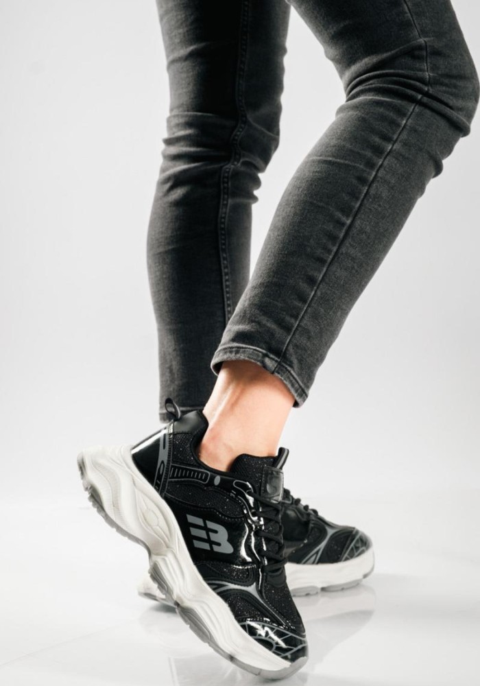 Chunky sneakers με διακριτικές λάμψεις και σχέδια ΜΑΥΡΟ
