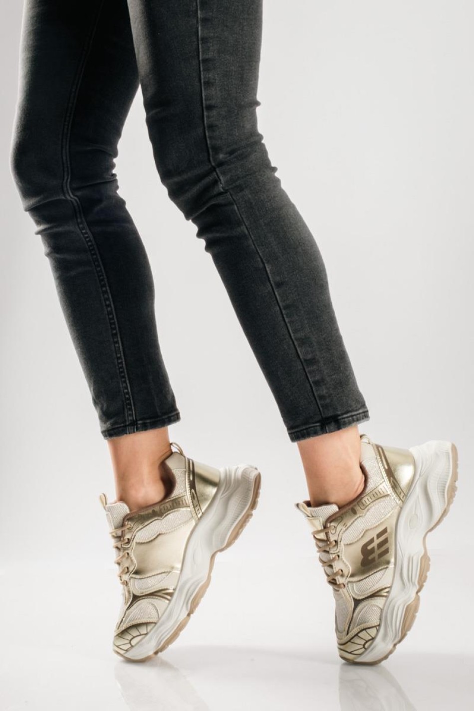 Chunky sneakers με διακριτικές λάμψεις και σχέδια ΧΡΥΣΟ Chunky sneakers με διακριτικές λάμψεις και σχέδια ΧΡΥΣΟ