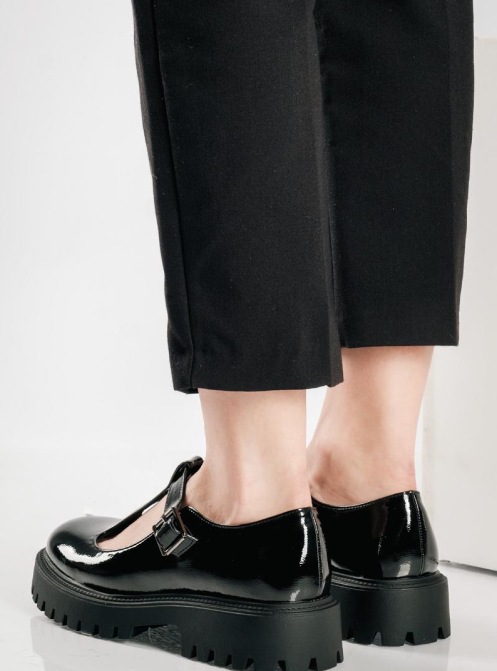 Λουστρίνι T-Bar loafers με chunky σόλα ΜΑΥΡΟ Λουστρίνι T-Bar loafers με chunky σόλα ΜΑΥΡΟ