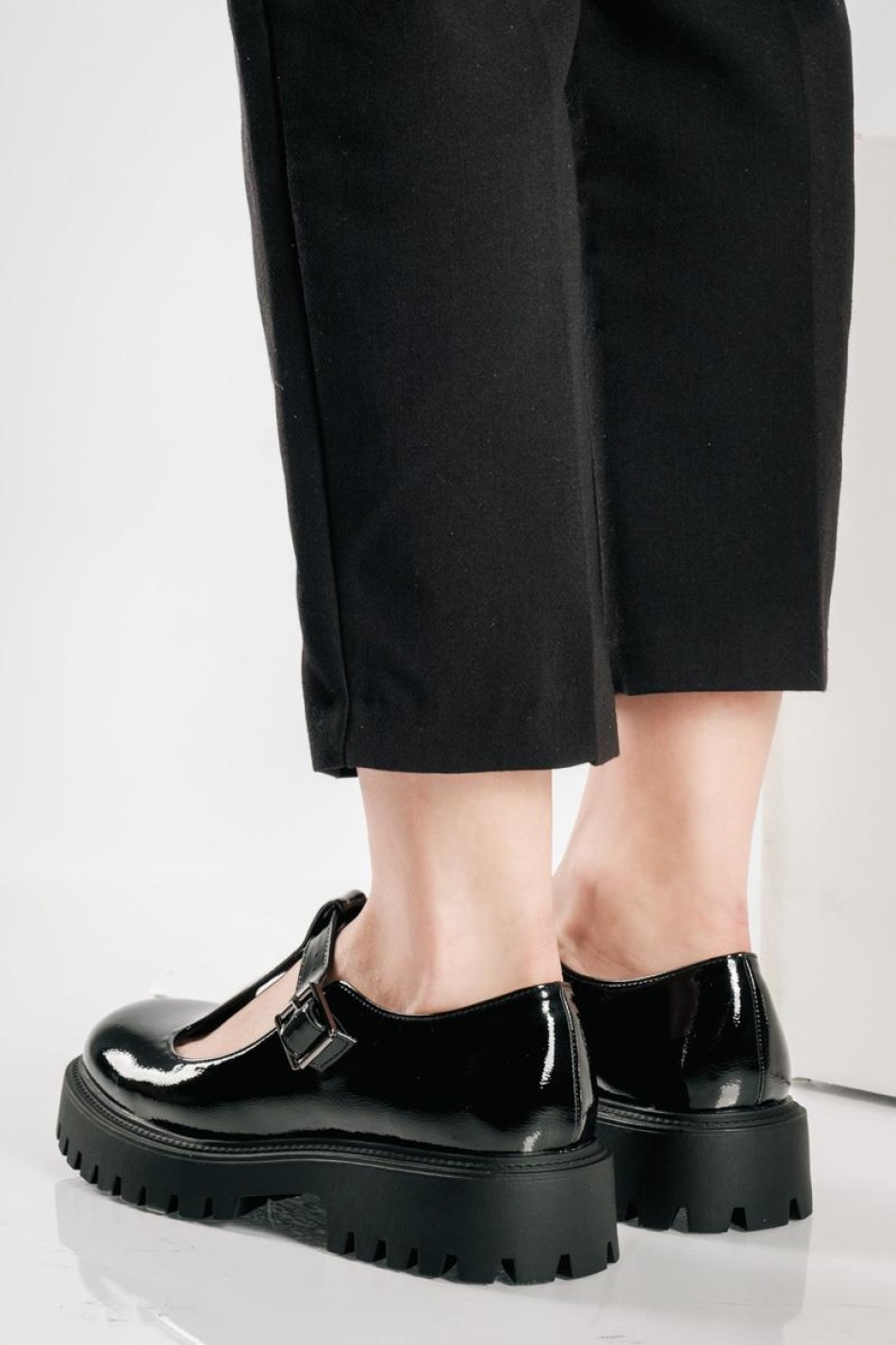 Λουστρίνι T-Bar loafers με chunky σόλα ΜΑΥΡΟ Λουστρίνι T-Bar loafers με chunky σόλα ΜΑΥΡΟ
